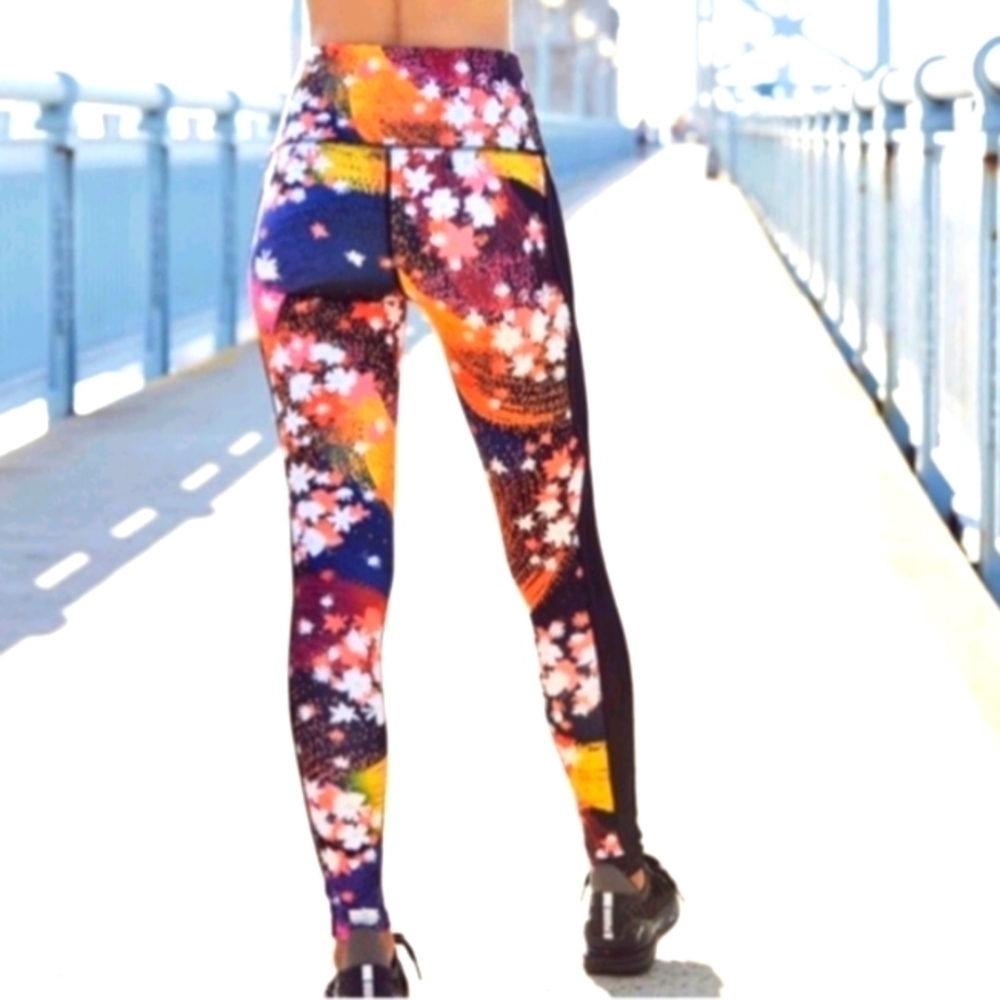 Free People FP Movement Colorful Floral Mesh Sides Full Length Leggings sz M